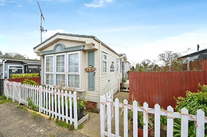 2 Bedroom Detached House For Sale In Sunset Drive, Havering-Atte-Bower, Romford, RM4