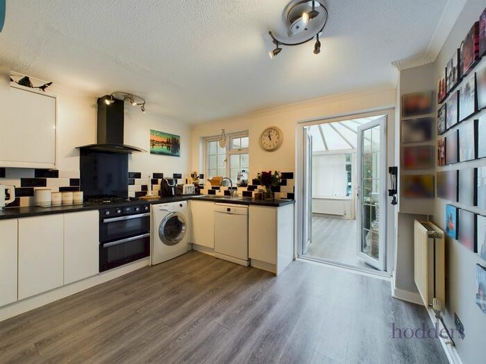 3 Bedroom End Of Terrace House For Sale In Hazelbank Road, Chertsey, Surrey, KT16