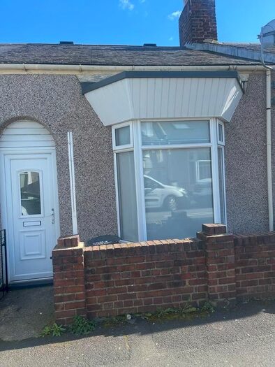 2 Bedroom Terraced Bungalow To Rent In Stratfield Street, Sunderland, SR4
