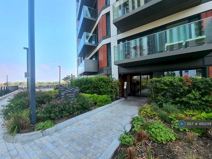 2 Bedroom Flat To Rent In Norton House, London, SE18