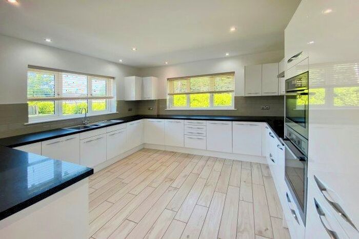 4 Bedroom Chalet To Rent In Hardwick, Cambridge, CB23