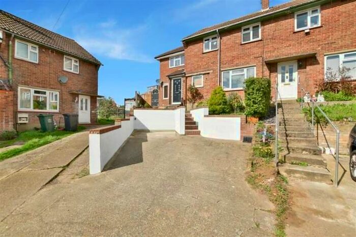 3 Bedroom End Of Terrace House To Rent In Lordswood Close, Dartford, DA2