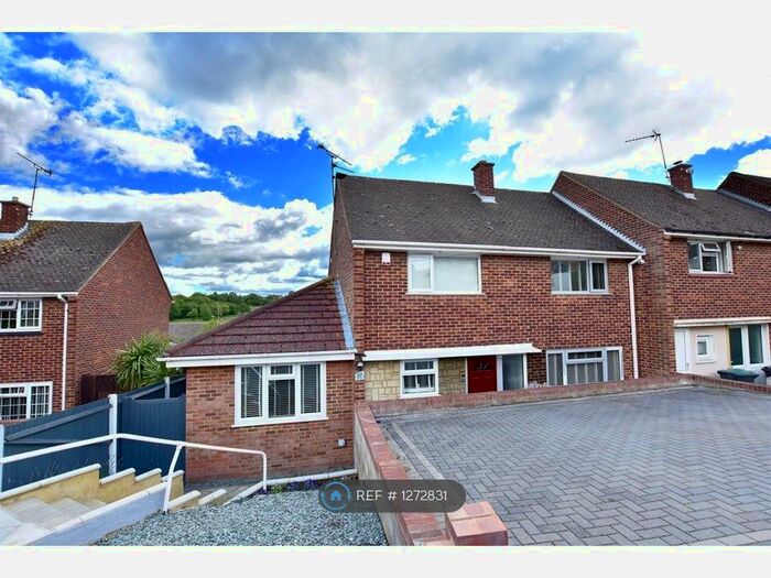 3 Bedroom End Of Terrace House To Rent In Livingstone Road, Gravesend DA12