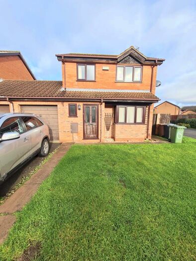 3 Bedroom Detached House To Rent In Kendal Close, Peterborough, PE4