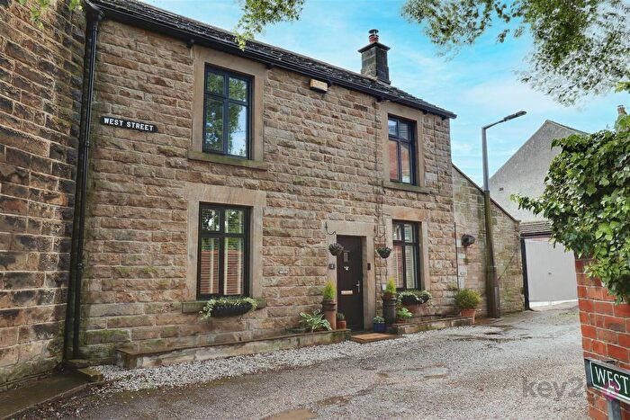 3 Bedroom Cottage For Sale In West Street, Dronfield, S18