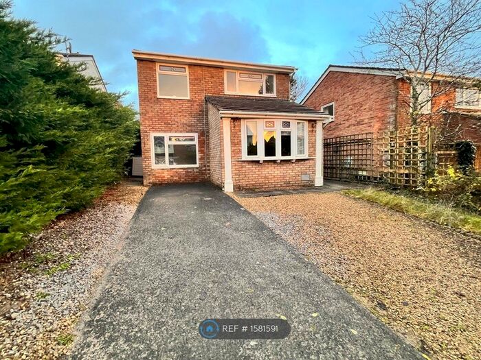 4 Bedroom Detached House To Rent In The Chase, Brackla, Bridgend, CF31