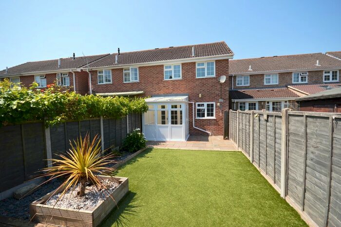 3 Bedroom Semi-Detached House To Rent In Samber Close, Lymington, Hampshire, SO41