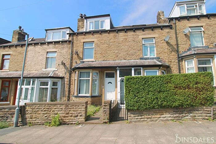 3 Bedroom Terraced House For Sale In Upper Woodlands Road, Bradford, BD8