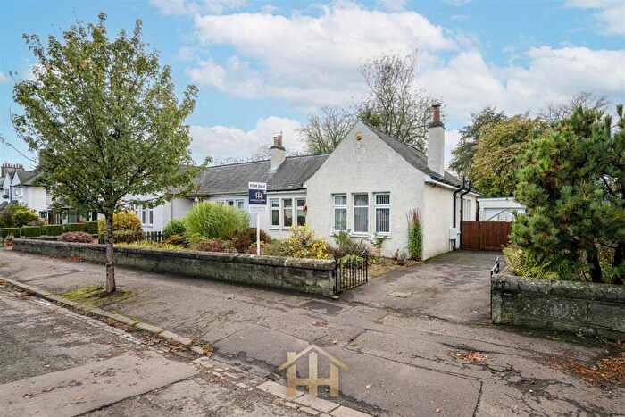 4 Bedroom Semi-Detached Bungalow For Sale In Dalkeith Road, Dundee, DD4