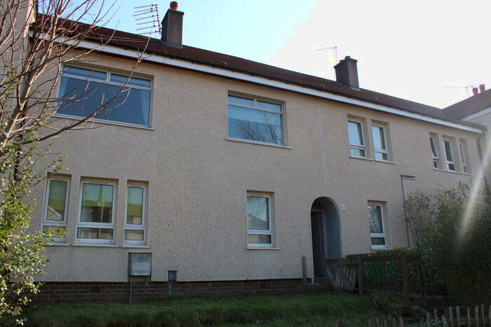 2 Bedroom Flat To Rent In Netherhill Road, Paisley, PA3