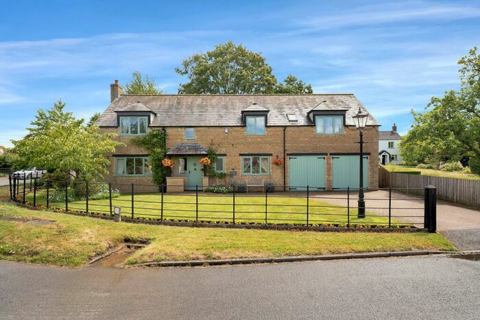 5 Bedroom Detached House For Sale In Chapel Street, Haconby, Bourne, PE10