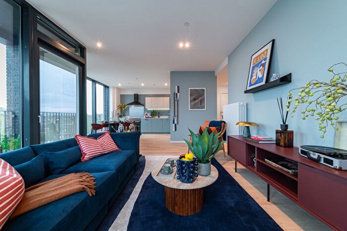 2 Bedroom Flat For Sale In The Brentford Project, Catherine Wheel Road, TW8