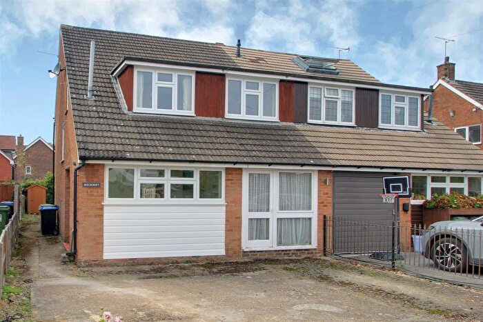 3 Bedroom Semi Detached House For Sale In Croft Lane, Chipperfield, Kings Langley, WD4