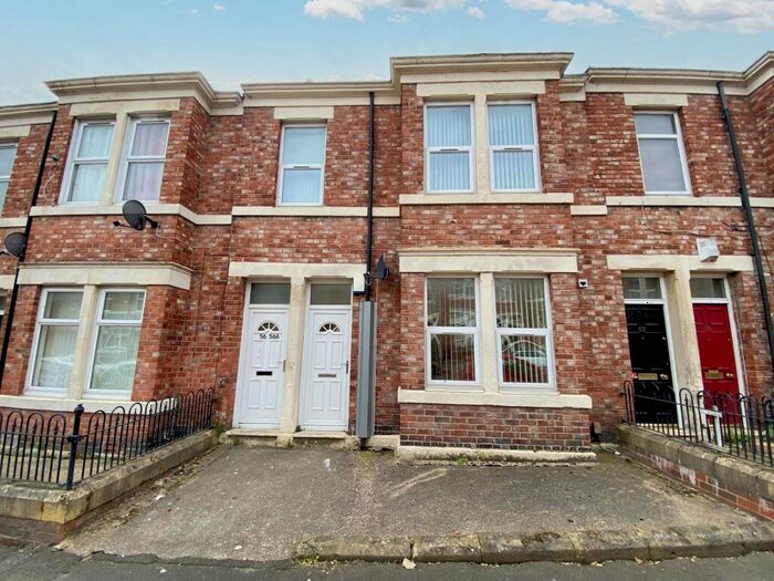 2 Bedroom Flat To Rent In Westbourne Avenue, Gateshead, Tyne And Wear, NE8