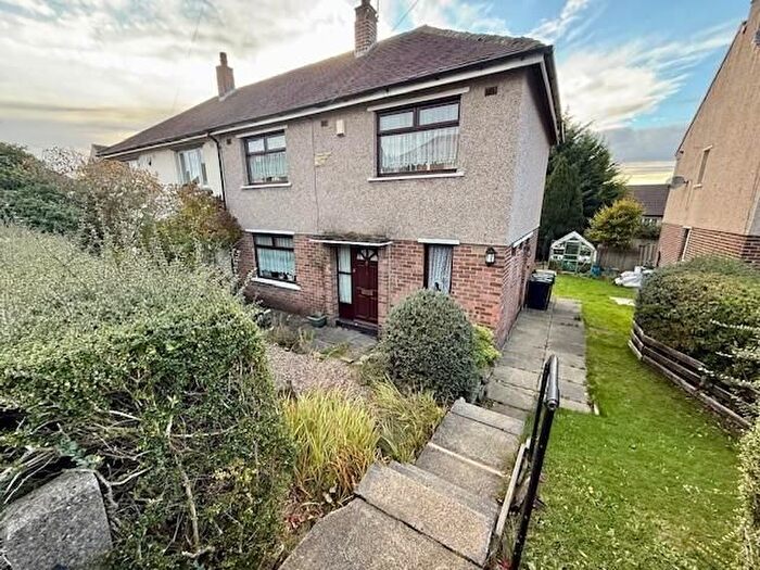 3 Bedroom Semi Detached House For Sale In Everest Avenue, Wrose, BD18