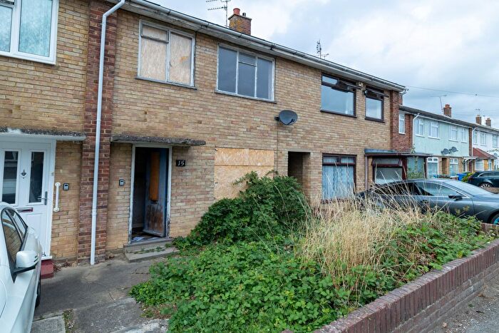 3 Bedroom Terraced House For Sale In Portland Avenue, Sittingbourne, ME10