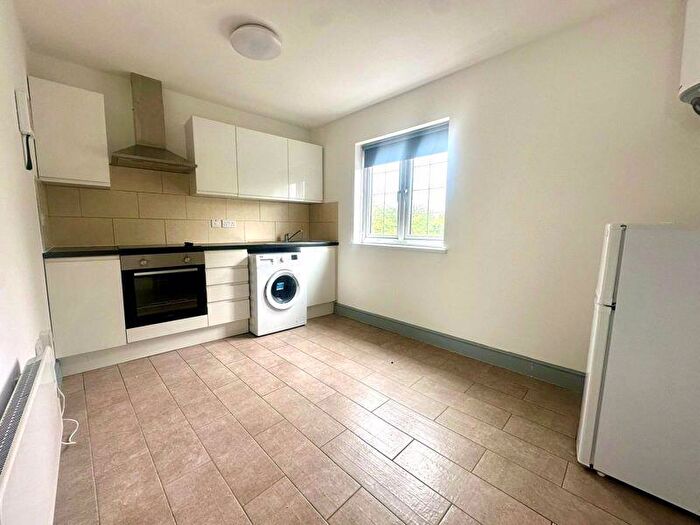 1 Bedroom Flat To Rent In Eltisley Road, Ilford, IG1