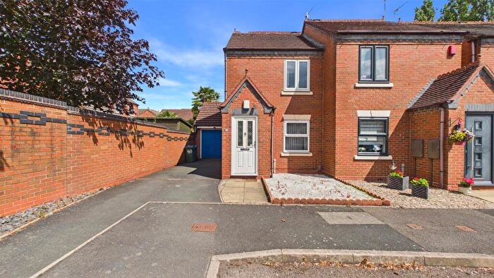 2 Bedroom Semi-Detached House For Sale In Woodhouse Way, Cradley Heath, West Midlands, B64