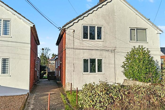 2 Bedroom Semi Detached House For Sale In Chandlers Ford, SO53