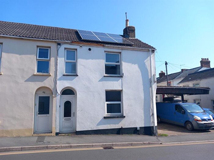 2 Bedroom End Of Terrace House For Sale In Meddon Street, Bideford, EX39