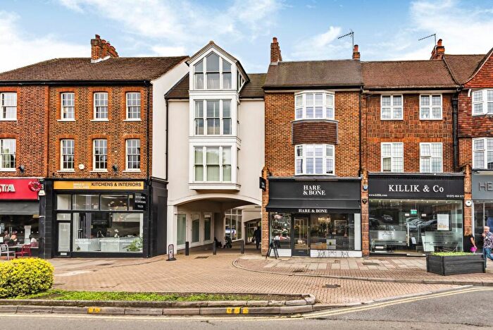 Studio For Sale In King Georges Walk, Esher, KT10