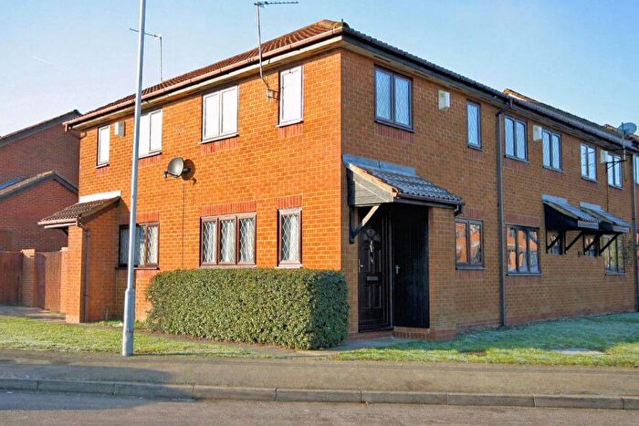 1 Bedroom Terraced House For Sale In Barton Hills, LU3