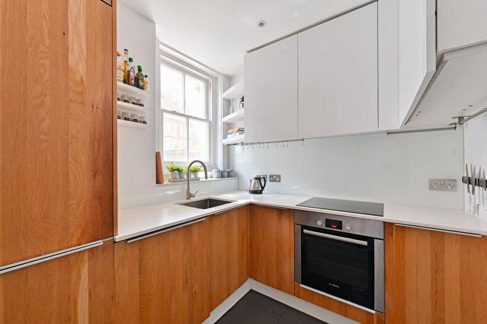 2 Bedroom Flat For Sale In Latchmere Road, Battersea, London, SW11