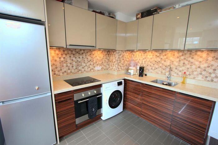 1 Bedroom Apartment To Rent In King Henry Terrace, Sovereign Court, Wapping, E1W