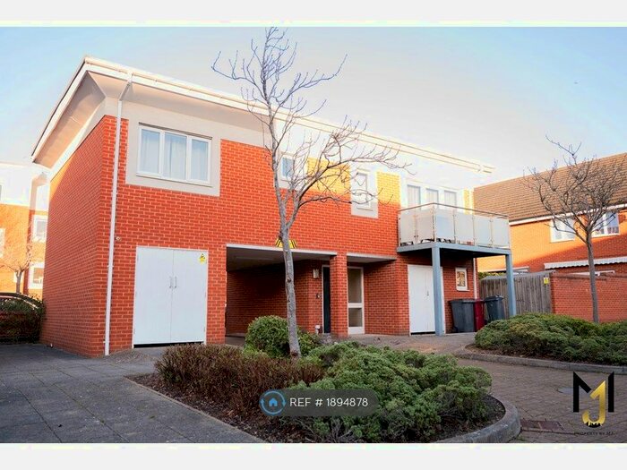2 Bedroom Detached House To Rent In Rushley Way, Reading, RG2