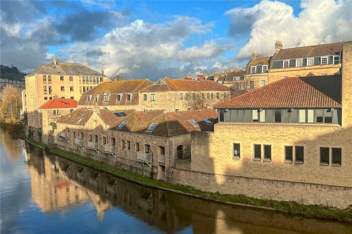 2 Bedroom Maisonette To Rent In Grove Street, Bath, Somerset, BA2