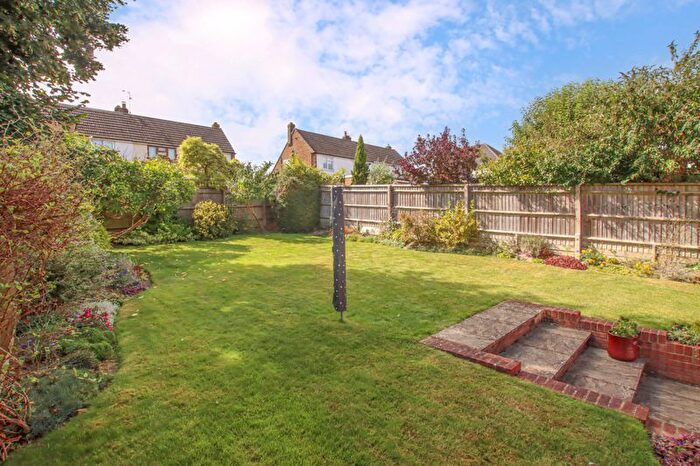 4 Bedroom Detached House For Sale In Thorntree Drive, Tring, HP23
