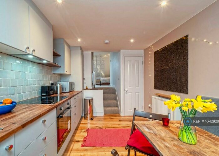 1 Bedroom Flat To Rent In Rucklidge Avenue, London, NW10