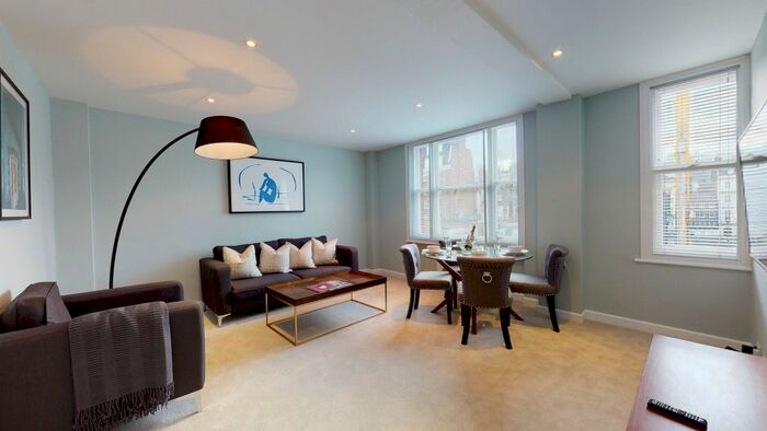 2 Bedroom Flat To Rent In Hill Street, London, W1J
