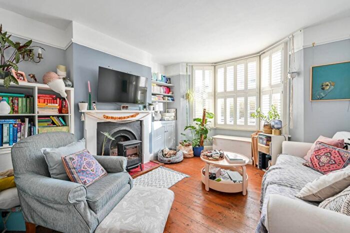 2 Bedroom Semi-Detached House To Rent In Cheselden Road, Guildford, GU1