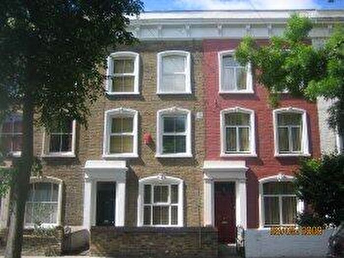3 Bedroom Flat To Rent In Salterton Road, Islington, N7