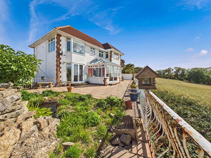 4 Bedroom Detached House For Sale In Purn Road, Bleadon Hill, Weston-Super-Mare, BS24