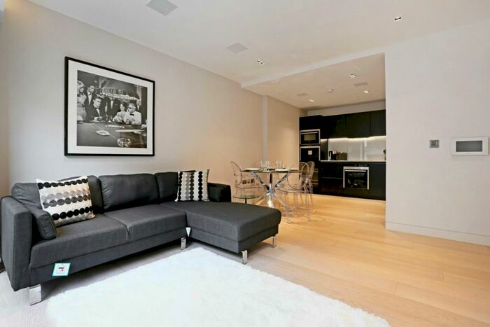 2 Bedroom Apartment To Rent In Wood Street London, EC2Y
