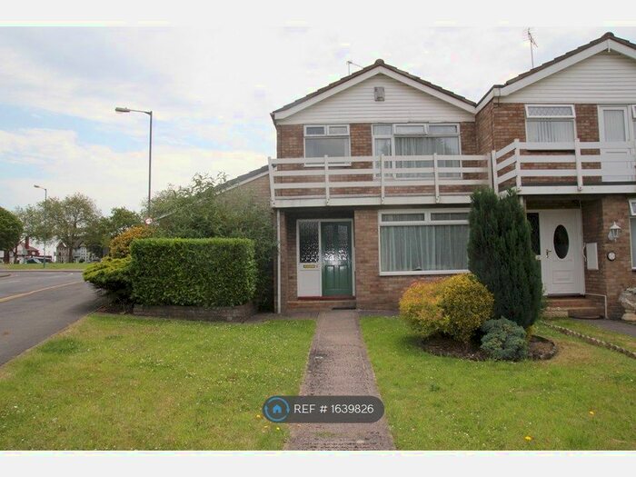 5 Bedroom Semi-Detached House To Rent In Manor Court Drive, Bristol, BS7