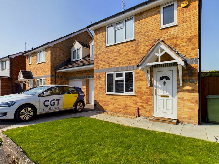 3 Bedroom Link Detached House To Rent In Netherwood Gardens, Cheltenham, Gloucestershire, GL51