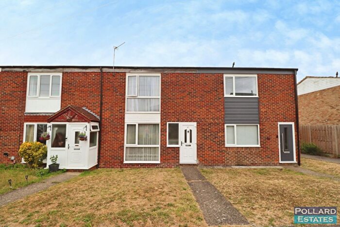 2 Bedroom Terraced House For Sale In Moyle Close, Rainham, ME8