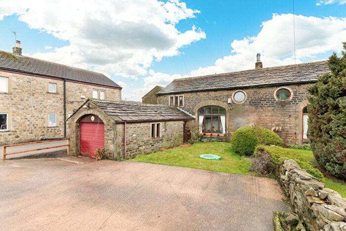 3 Bedroom Cottage For Sale In Barn End, Snug Lane, Hepworth, HD9