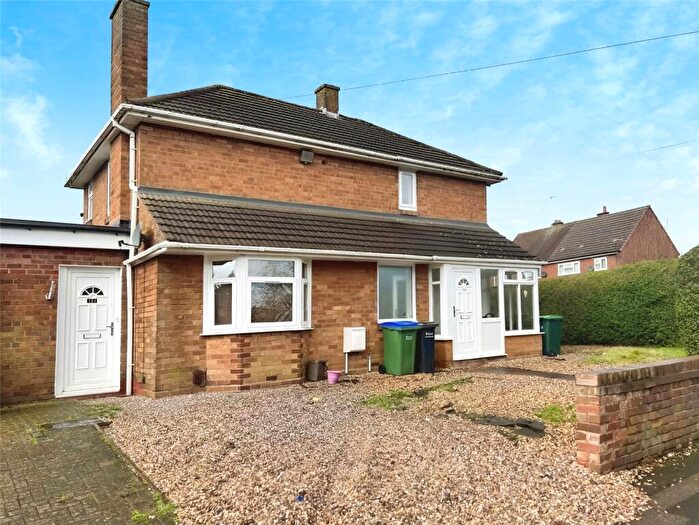 2 Bedroom Flat To Rent In David Road, Tipton, West Midlands, DY4