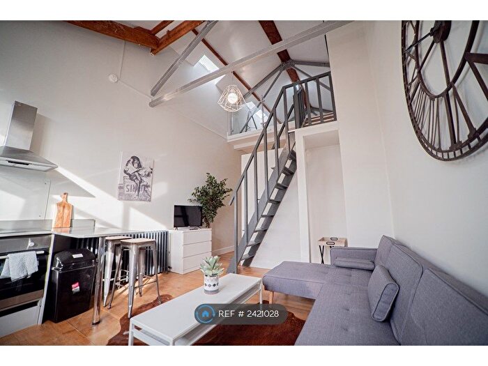 2 Bedroom Flat To Rent In Guildford Street, Luton, LU1