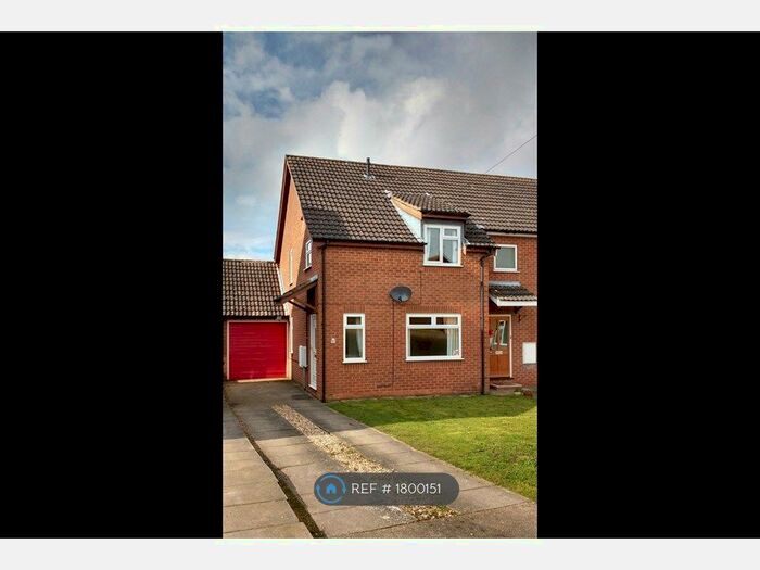 3 Bedroom Semi-Detached House To Rent In Anglian Way, Market Rasen, LN8