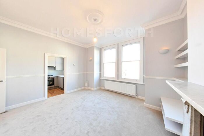 2 Bedroom Flat To Rent In Weech Road, West Hampstead, NW6