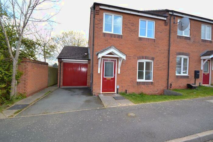 3 Bedroom Semi-Detached House To Rent In Lowry Close, Corby, NN18