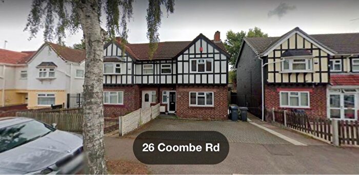 3 Bedroom Semi Detached House For Sale In Coombe Road, Birmingham, B20