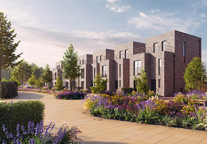 3 Bedroom Town House To Rent In Castle Irwell, Greater Manchester, M6