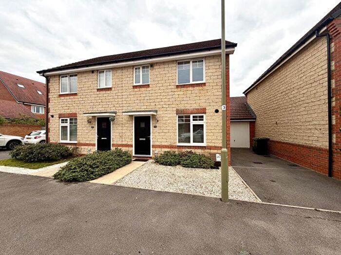 3 Bedroom Semi-Detached House To Rent In Cornflower Close, Harwell, Didcot, OX11