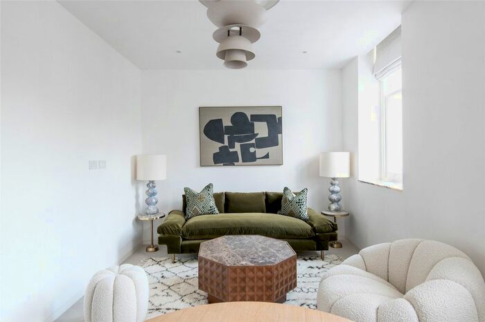 1 Bedroom Flat To Rent In Golborne Road, North Kensington, W10